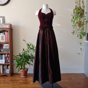 VINTAGE BROWN VELVET & TAFFETA GOWN